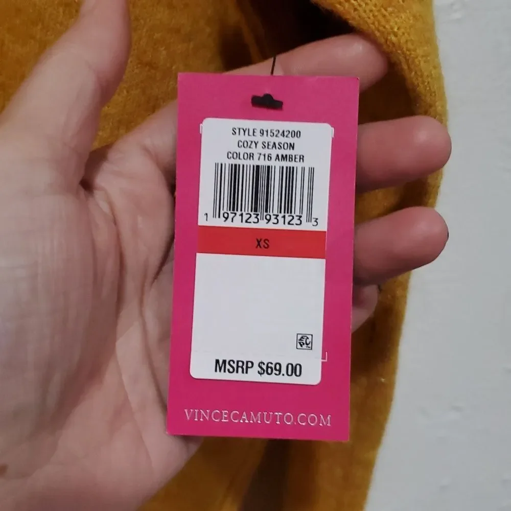 Vince Camuto Coz Season Crew Neck Sweater In Amber Size XS